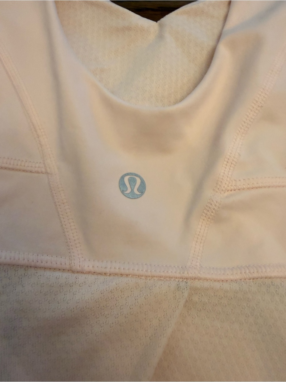 Lululemon - Picture 4 of 6